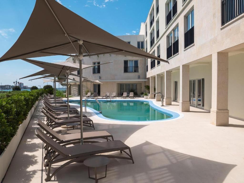 Humagum Sea View Apartment - Garden Palace Умаг Екстериор снимка