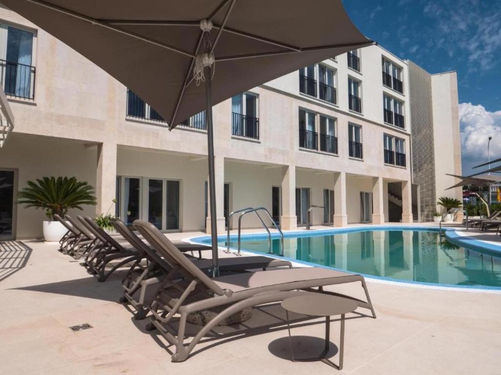 Humagum Sea View Apartment - Garden Palace Умаг Екстериор снимка