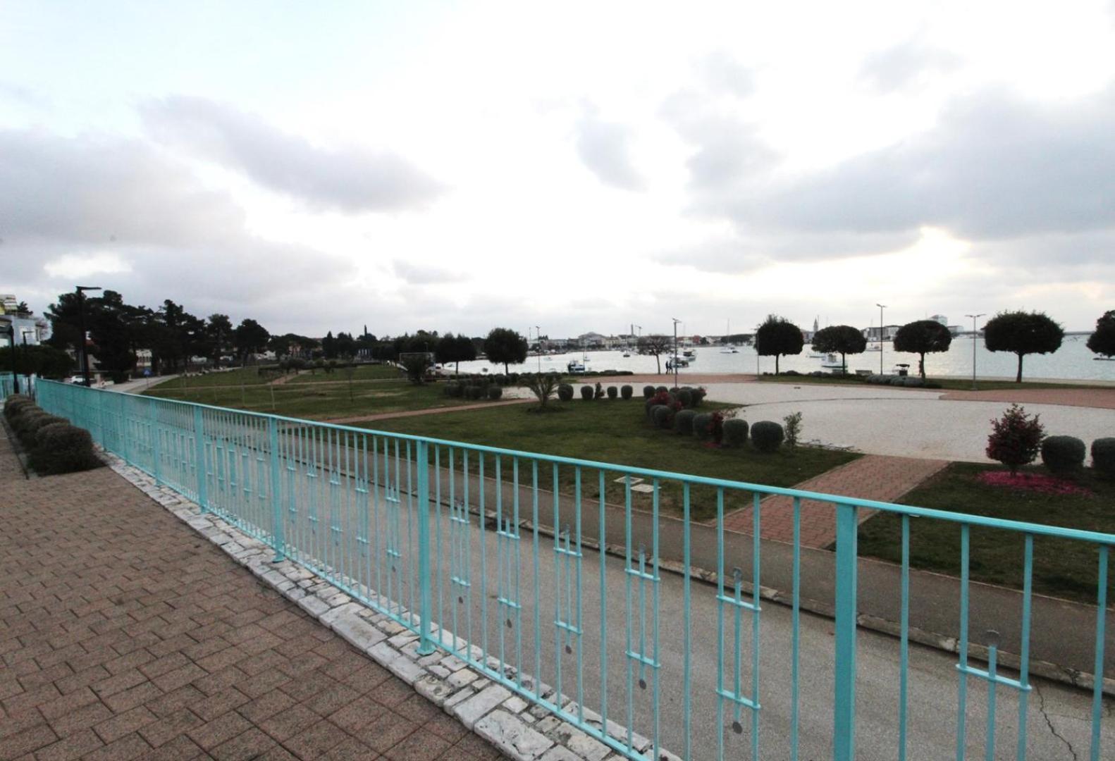 Humagum Sea View Apartment - Garden Palace Умаг Екстериор снимка